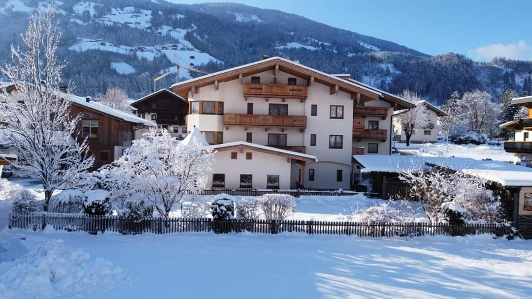 Landhaus Alpenherz Aschau Im Zillertal Exterior photo